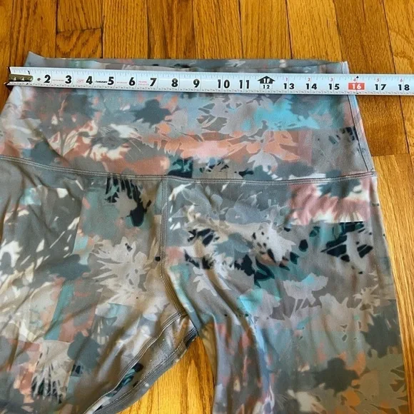 Lululemon multicolored, pastel leggings 14 - Picture 6 of 8